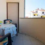 아파트 - Diklo 5887a